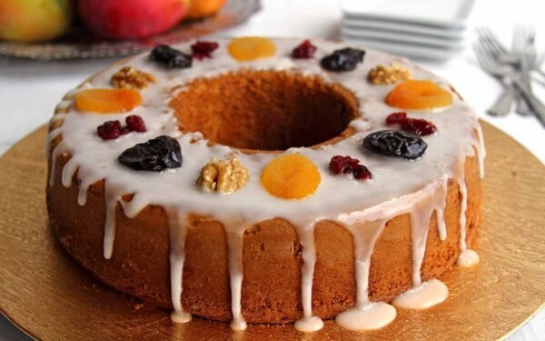 Bolo de Natal sem glúten: simples, fofinho e saboroso.